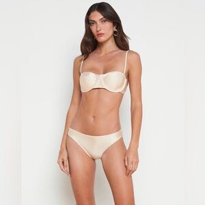 L'AGENCE Alexandra/ Nicole Bikini Set
Size Large top Medium bottom Champagne